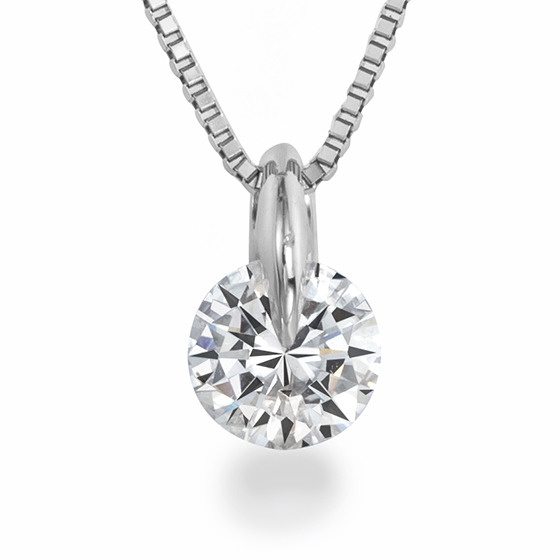 ダイヤモンドを1点留めで固定したネックレス。ダイヤモンドの輪郭が見え美しい輝きを楽しめるデザインです。