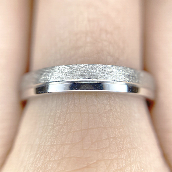 鍛造製法ならではの丈夫さが、一生ものの結婚指輪にぴったりです。