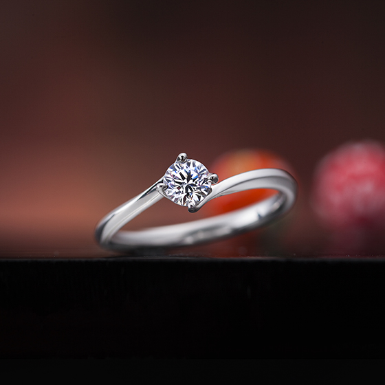 綾なす心 Heart to illuminate – 浜松市最大級の婚約指輪や結婚指輪が