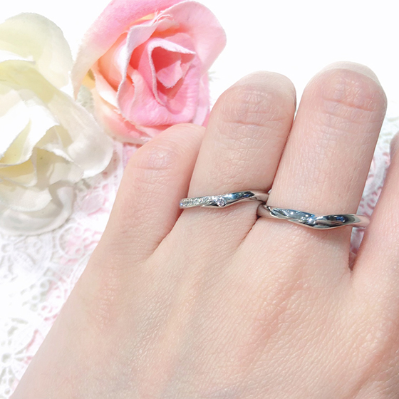 PinkDolphin1308895 1308896 – 浜松市最大級の婚約指輪や結婚指輪が